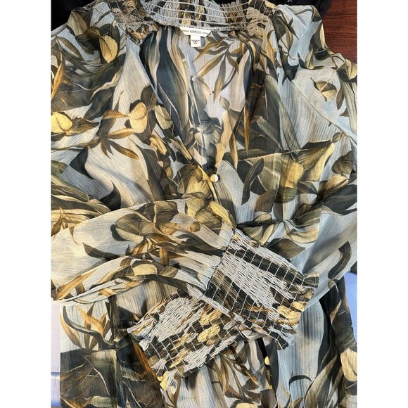 GUESS Sheer Floral Blouse Women Long Sleeve Smocked Cuffs Boho Peasant Top Sz XS - Picture 8 of 8